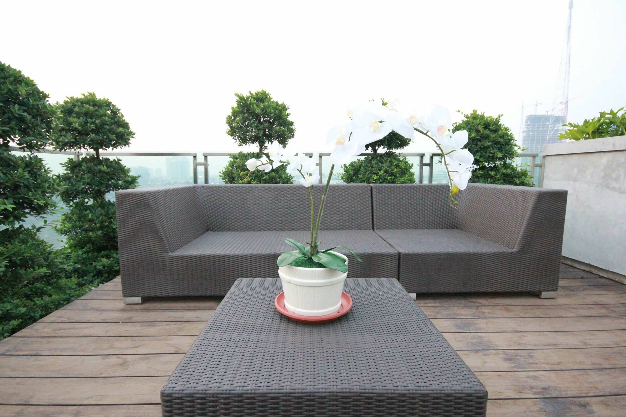 Harvia Suites Kebon Jeruk Jakarta Exterior foto
